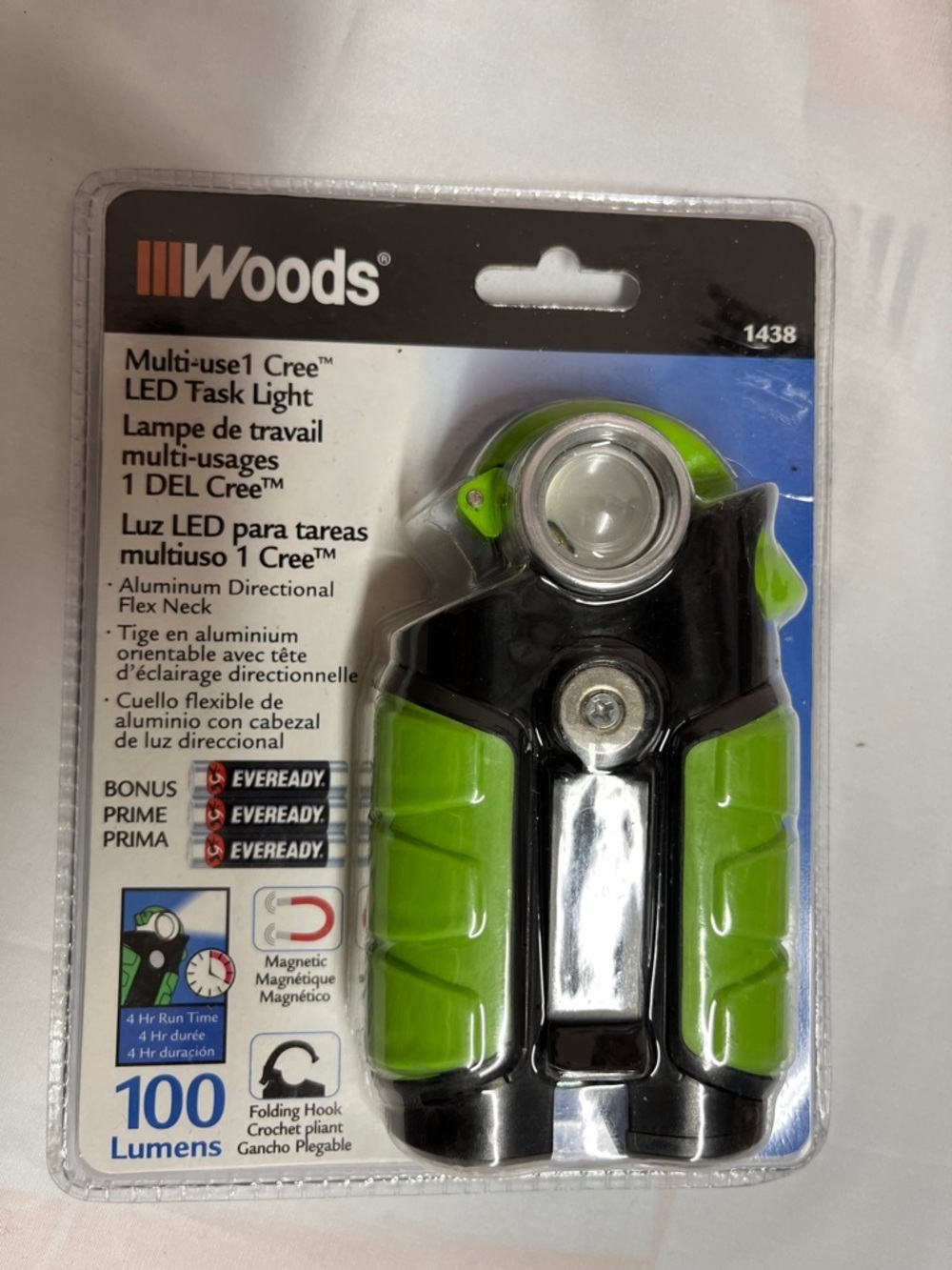 Coleman woods 1438 1 led multi use taks light 100 lumen cyclops flashlight